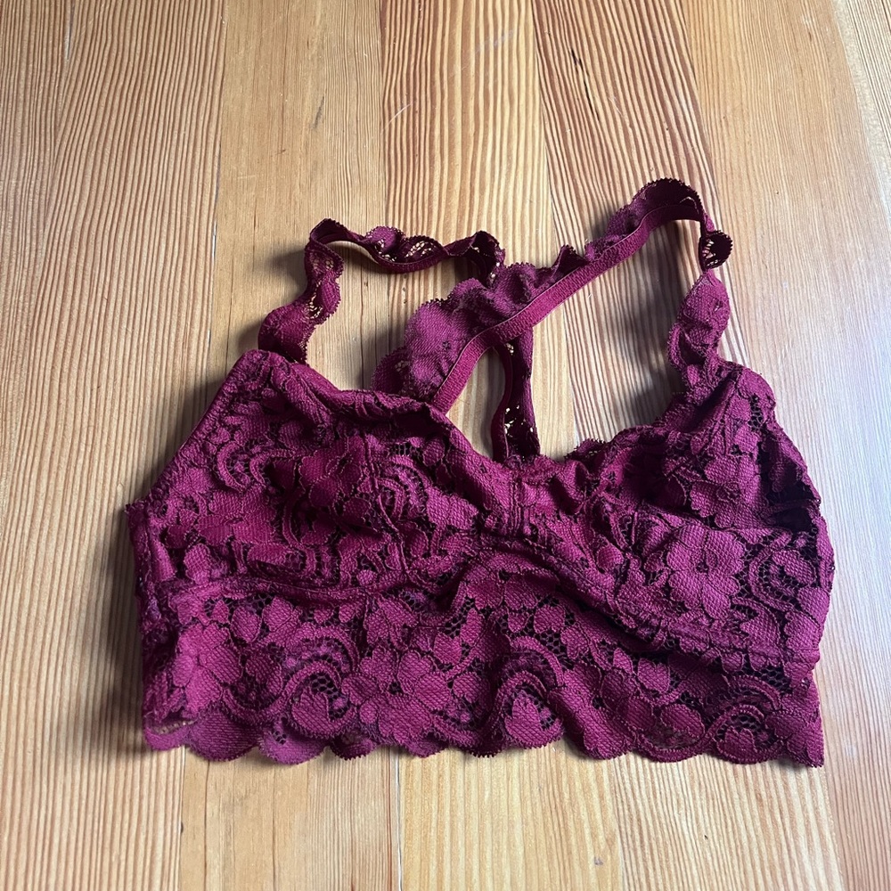 Red Cross back lace bralette